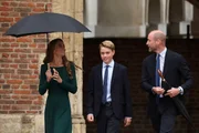 Príncipe George repete tradição do pai, William, em Eton College