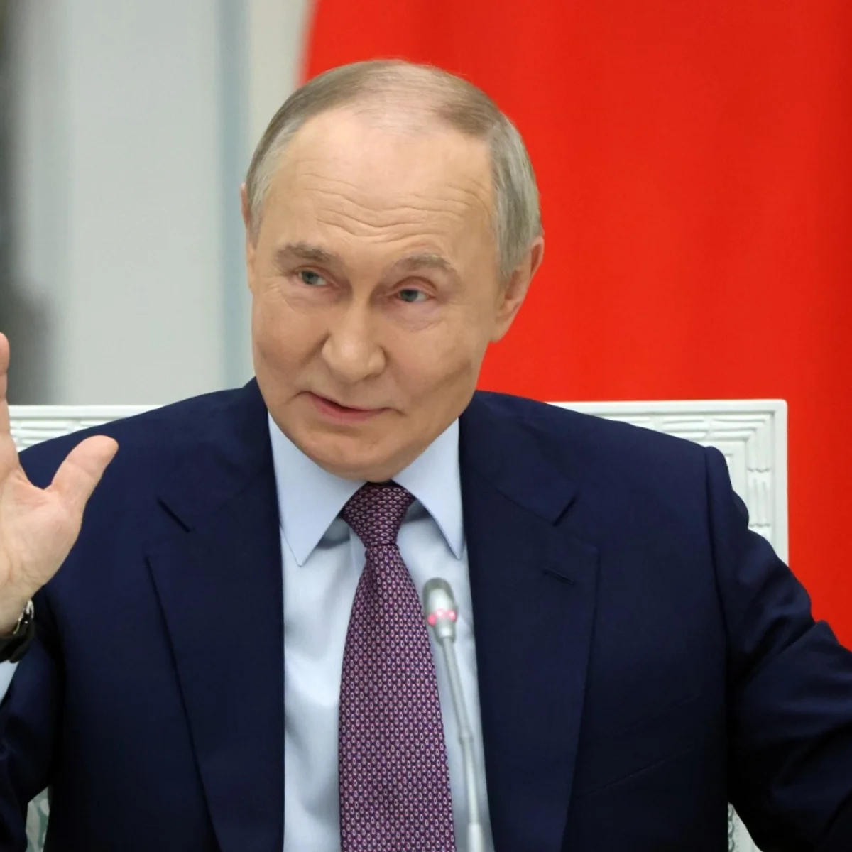 Putin diz que Rússia está pronta para retomar negociações com Ucrânia e EUA
