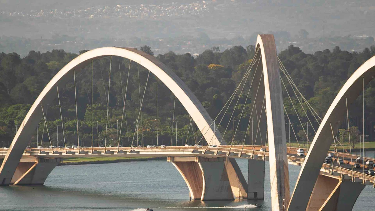 Celina anuncia reversão experimental na Ponte JK a partir de quarta (21/10)