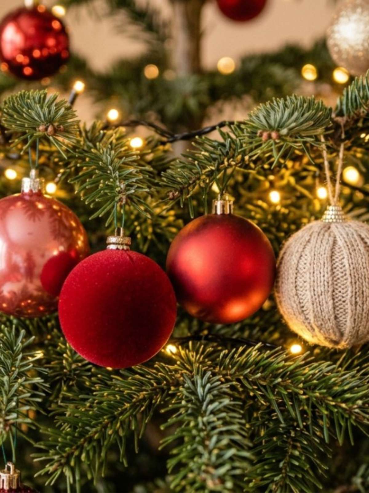 Adeus ao vermelho e verde na árvore de Natal: a cor elegante que será tendência na decoração nas festas de 2026