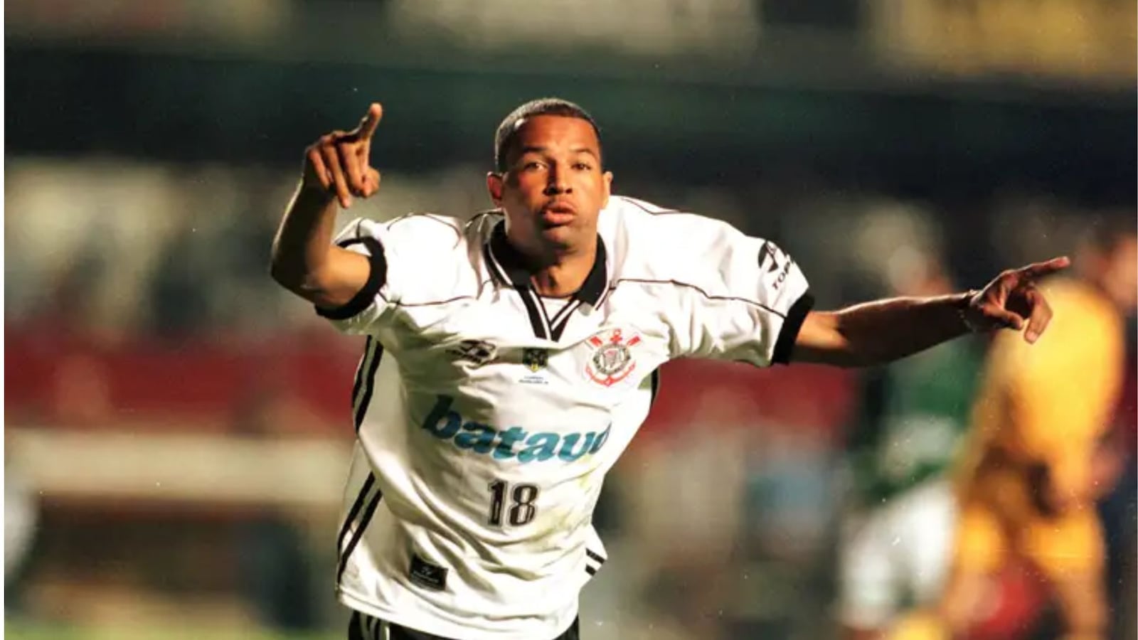 Dinei é ex-jogador do Corinthians e candidato nessas eleições Daniel Augusto Jr /Lance!