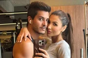 Arthur Aguiar e Jheny Santucci aparecem juntos após separação