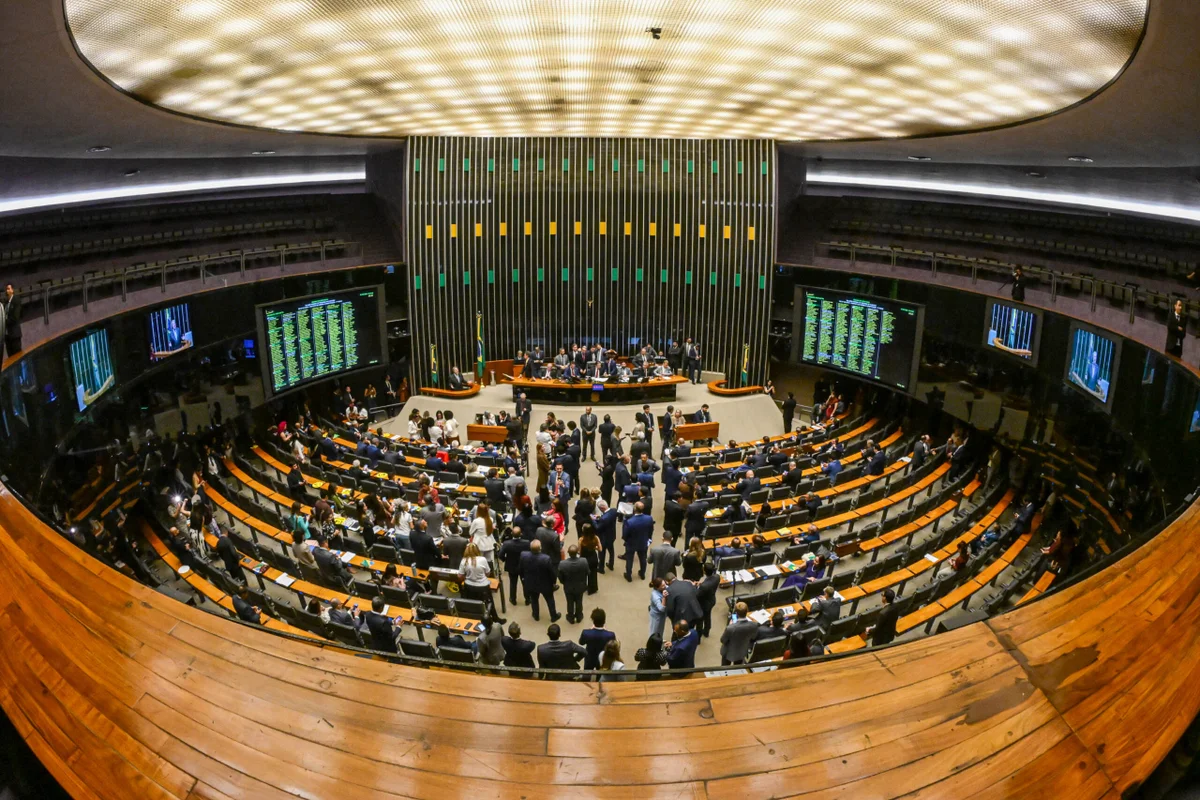 Pesquisa Exata OP mostra intenções de voto para deputado federal no DF