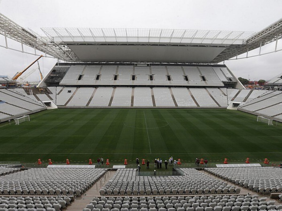 MP dá 72h para Corinthians mostrar dados sobre dívida com Caixa e cobra perito ‘escanteado’
