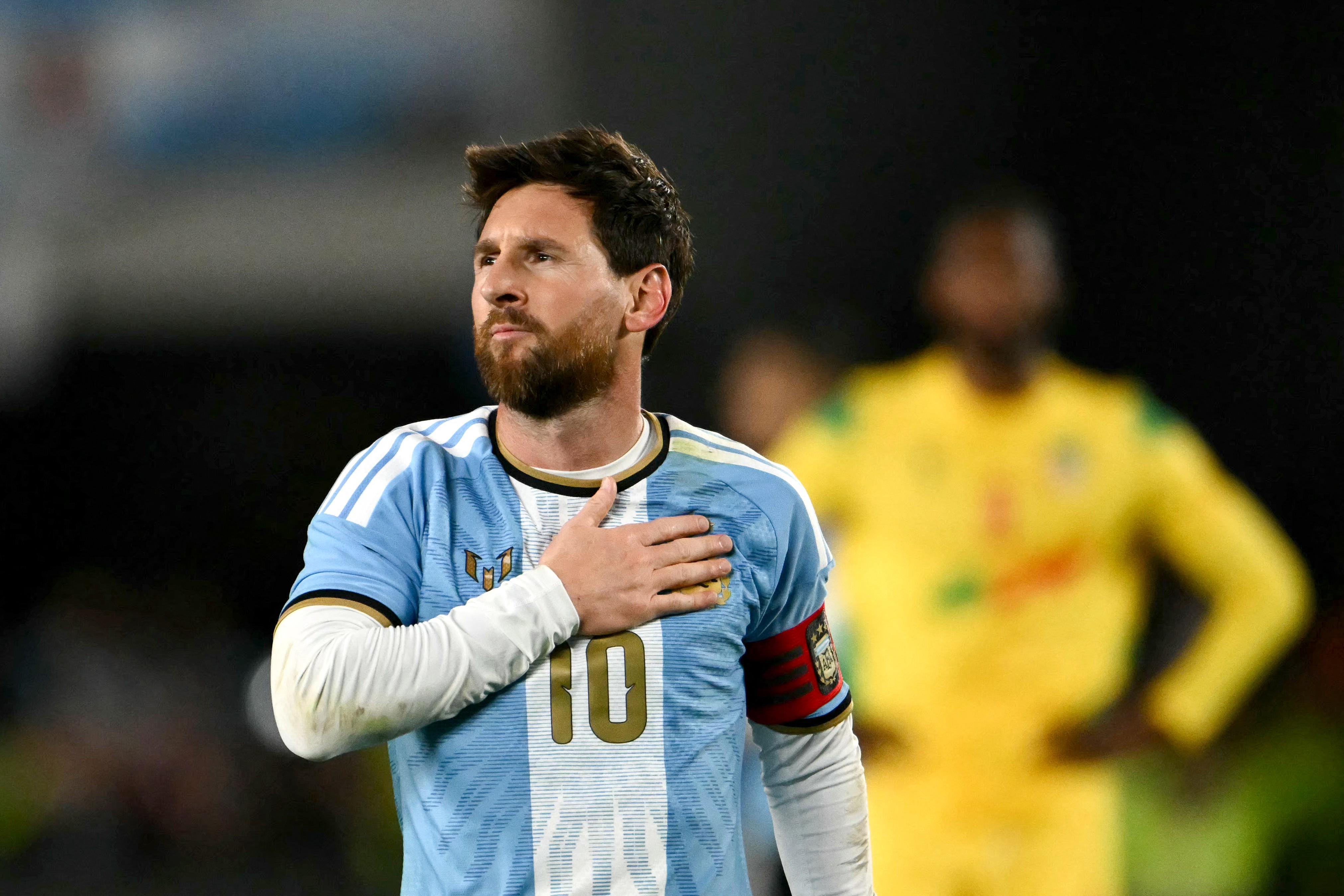 Messi agradece após despedida e recebe apoio de Cristiano Ronaldo: "Todo o meu respeito"