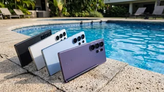 Celular IP68 pode entrar na piscina? O que a garantia realmente cobre