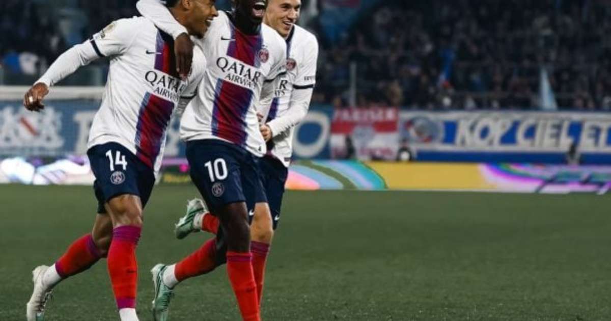 No sufoco! PSG vira no fim e vence o Strasbourg no Francês