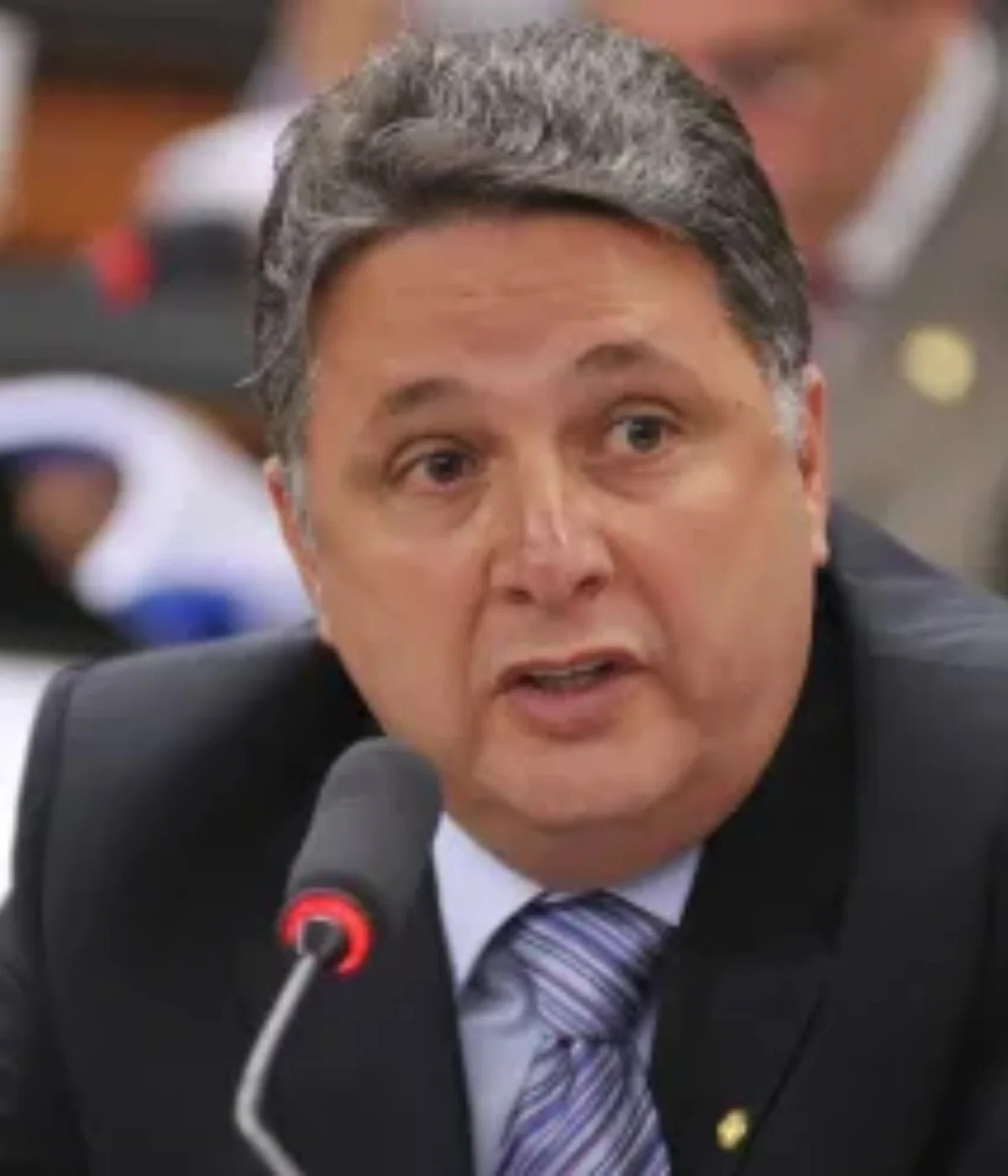 Floriano dá 2 dias para MP se manifestar sobre desistência de Garotinho