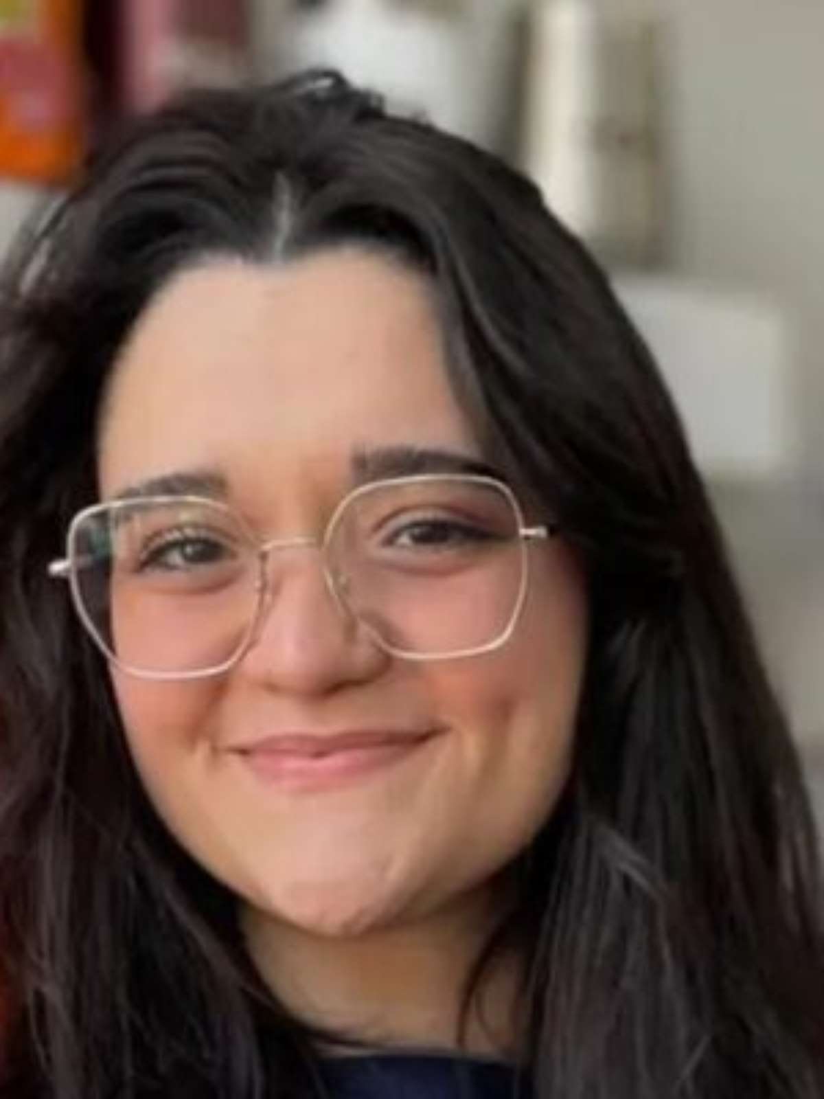 Professora de 24 anos morre após cair tentando ajudar aluno preso em banheiro de escola em SP