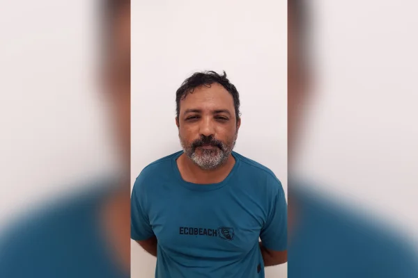 Dinheiro na meia era para comprar votos por R$ 300, dizem cabos eleitorais